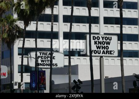 Los Angeles, Kalifornien, USA 3. Juli 2024 Live Nation Sign and Office am 3. Juli 2024 in Los Angeles, Kalifornien, USA. Foto: Barry King/Alamy Stock Photo Stockfoto