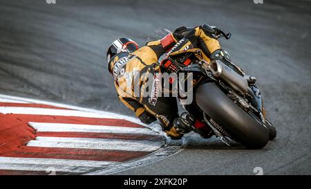 Oschersleben, Deutschland, 09. Juni 2019: Rennmotorräder treten in der Saison 2019 zur FIM Langstrecken-Weltmeisterschaft an Stockfoto