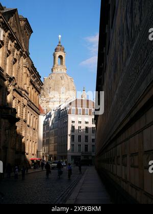 Die Dresdner Frauenkirche wurde nach der Zerstörung im Zweiten Weltkrieg wieder aufgebaut Stockfoto