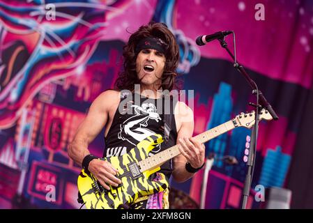08.06.2024 Norje, Schweden: Band Steel Panther tritt beim Sweden Rock Festival auf. (Foto: Lennart Håård | HaardRockPhotography) Stockfoto