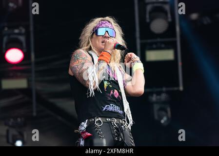 08.06.2024 Norje, Schweden: Band Steel Panther tritt beim Sweden Rock Festival auf. (Foto: Lennart Håård | HaardRockPhotography) Stockfoto