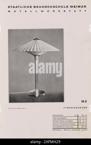 Staatliche Bauhochschule Weimar. Metallwerkstatt. Katalog Lampen: Tischlampe M 2 von Wilhelm Wagenfeld. Museum: PRIVATE SAMMLUNG. Autor: ANONYM. Stockfoto