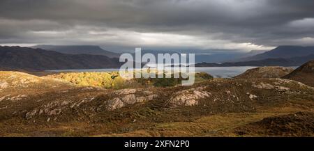 Loch Torridon bei stürmischem Wetter mit Blick auf Liathach, Ben Damph, Wester Ross, Schottland, Großbritannien, Oktober 2016. Stockfoto