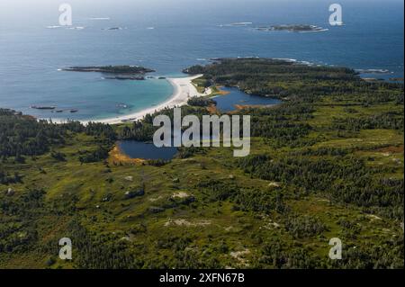 Luftaufnahme der Ostküste von Nova Scotia, Kanada, September. Stockfoto