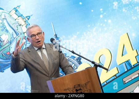 Berlin, Deutschland. Juli 2024. Thomas Strobl (CDU), Minister für Inneres, Digitalisierung und Gemeinden Baden-Württembergs, spricht während der 59. Stallwächterpartei in der Landesvertretung Baden-Württemberg. Quelle: Sebastian Gollnow/dpa/Alamy Live News Stockfoto