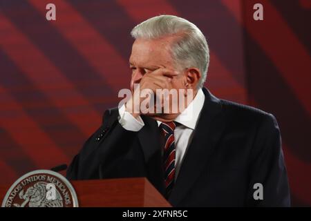 Nicht exklusiv: Präsident von Mexiko, Andres Manuel Lopez Obrador, spricht während einer Briefing-Konferenz im Nationalpalast. Wo er angekündigt hat, dass die Stockfoto