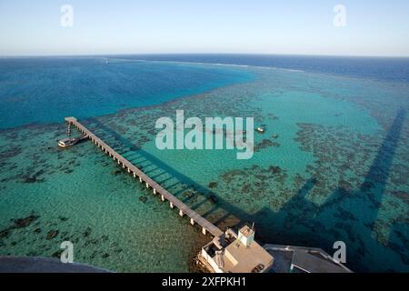 Hochwinkelblick vom Leuchtturm, Sanganeb Riff, Sudan, Rotes Meer Stockfoto