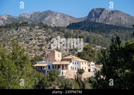 Castell de Sant Elm, altes Krankenhaus und Wehrturm, aus dem 14. Jahrhundert, Sant Elm, andratxküste, Mallorca, Balearen, Spanien Stockfoto