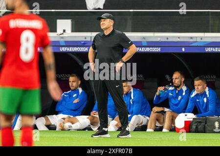 Frankfurt, Deutschland. Juli 2024. Trainer Matjaz Kek aus Slowenien war beim Achtelfinale der UEFA Euro 2024 zwischen Portugal und Slowenien im Deutsche Bank Park in Frankfurt zu sehen. Stockfoto