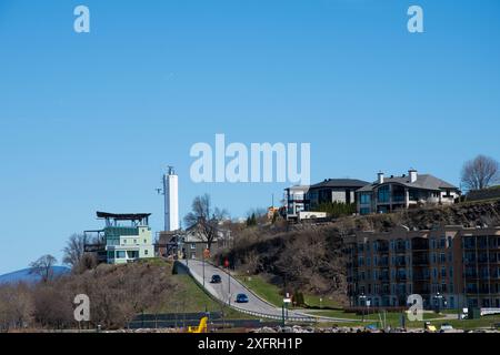 Radarturm auf dem Hügel in Levis, Quebec, Kanada Stockfoto