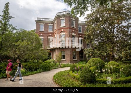 Außenansicht des historischen Nathaniel Russell House in Charleston, South Carolina, USA Stockfoto