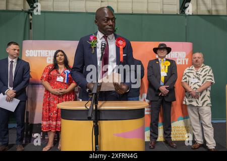 Southend on Sea, Großbritannien. Juli 2024. Bayo Alaba, Labour Party, gewinnt Southend East und Rochford für die Labour Party. Rochford and Southend East ist ein Wahlkreis, der seit 2005 im britischen Unterhaus durch Sir James Duddridge, ein Konservativer, vertreten wird. Penelope Barritt/Alamy Live News Stockfoto