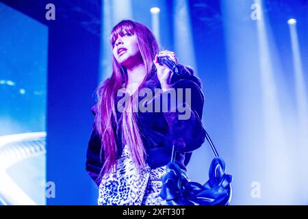 Roskilde, Dänemark. Juli 2024. Die britische Sängerin PinkPantheress tritt am 4. Juli 2024 in der Arena Scene beim Roskilde Music Festival in Dänemark auf. Quelle: Ritzau/Alamy Live News Stockfoto