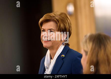 RIGA, Lettland. Juli 2024. Baiba Braze (Foto), Außenminister von Lettland, trifft sich mit Dennis Francis, Präsident der 78. Tagung der UN-Generalversammlung. Quelle: Gints Ivuskans/Alamy Live News Stockfoto