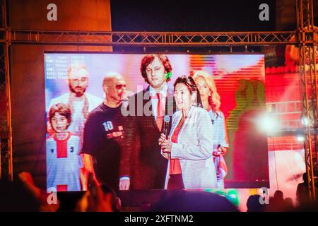 Tiflis, Georgien - 2. juli 2024: Präsident des Landes Georgien auf der Bühne. Georgische Fußballnationalmannschaft Ankunft Zuhause Willkommensfeier in Stockfoto