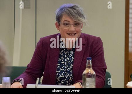 BILDER ABLEGEN. Juli 2024. Die Labour-Abgeordnete Ashley Dalton hat ihren Sitz in West Lancashire nach den gestrigen Parlamentswahlen beibehalten. Westminster, Großbritannien. März 2024. Ashley Dalton, Abgeordneter der Labour Party, nimmt an einer Parlamentarischen Veranstaltung im Portcullis House im House of Commons in Westminster Teil. Kredit: Maureen McLean/Alamy Stockfoto