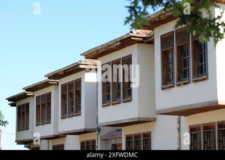 Ein traditionelles türkisches Haus im Bezirk Aziziye. Das Haus wurde im 20. Jahrhundert erbaut. Das Haus wird derzeit als Hotel genutzt. Stockfoto