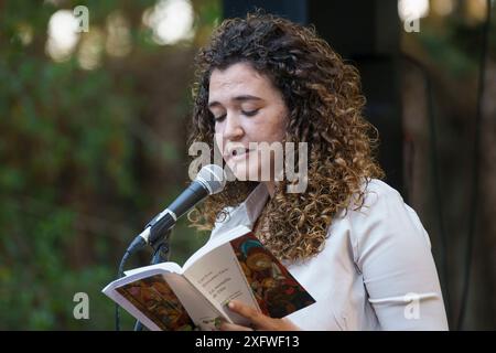 Cecília Navarro, poetischer Auftritt, Oratori de Sant Blai, Campos, Mallorca, Balearen, Spanien. Stockfoto