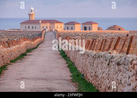 Leuchtturm Punta Nati, Ciutadella, Menorca, Balearen, Spanien. Stockfoto