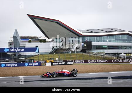 Silverstone, Großbritannien. Juli 2024. Silverstone, Großbritannien. Juli 2024. 23 STANEK Roman (cze), Trident, Dallara F2 2024, Action während der 8. Runde der FIA Formel 2 Championship 2024 vom 5. Bis 7. Juli 2024 auf dem Silverstone Circuit, in Silverstone, Großbritannien Credit: Independent Photo Agency/Alamy Live News. Unabhängige Fotoagentur/Alamy Live News Stockfoto