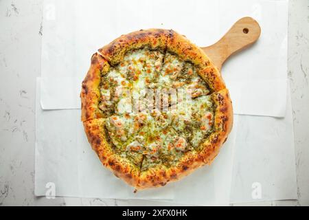 Pesto-Sauce im Stil von neapel authentischer Pizza Backofen frisch zubereitet. Stockfoto