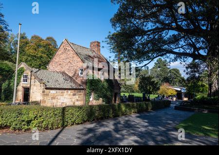 Die Heimat von Captain Cook, der Australien 1770 entdeckte, befindet sich in den Fitzroy Gardens in Melbourne, Victoria, Australien. Das Ferienhaus ist bekannt als „ Stockfoto