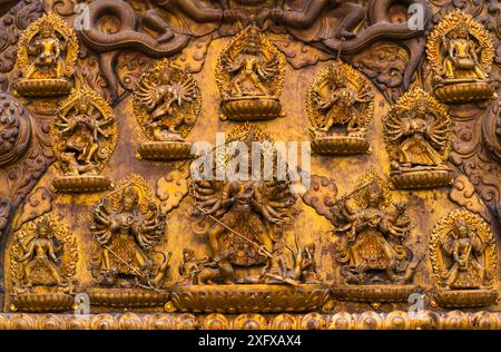 Detail an der Wand von Malla&#39;s Royal Palace, Durbar Marg, Patan, Lalitpur Metropolitan City, Kathmandu Valley, Nepal. Stockfoto