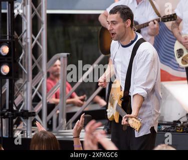 New York, USA. Juli 2024. Jack Antonoff, Bühnenmalerei für NBC Today Show Citi Concert Series with Bleachers, Rockefeller Plaza, New York, New York, NY, 5. Juli, 2024. Quelle: Simon Lindenblatt/Everett Collection/Alamy Live News Stockfoto