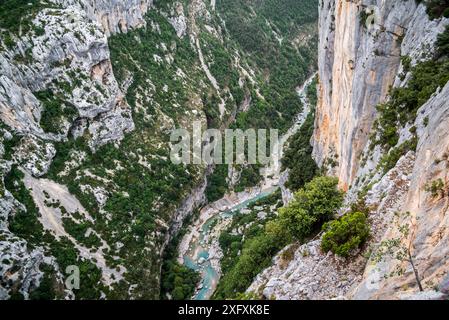 Blick in die Schlucht des Verdon / Schlucht des Verdon von belvedere entlang der Route des Cretes, Provence-Alpes-Cote d&#39;Azur, Frankreich, September 2018 Stockfoto