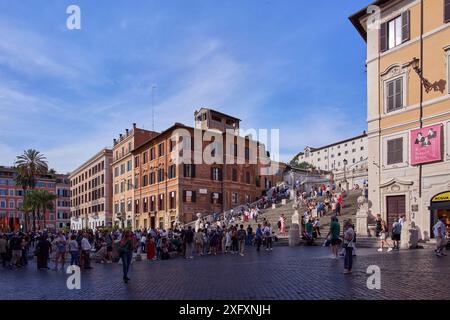 Piazza di Spagna und die Spanische Treppe in Rom, Italien Stockfoto