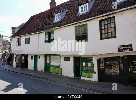 Die älteste noch erhaltene Reihe von Häusern in York wurde 1316 auf Goodramgate erbaut. Stockfoto