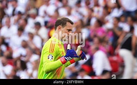 Stuttgart, Deutschland. Juli 2024. Fußball, UEFA Euro 2024, Europameisterschaft, Spanien - Deutschland, Endrunde, Viertelfinale, Stuttgart Arena, deutscher Torhüter Manuel neuer Gesten. Quelle: Christian Charisius/dpa/Alamy Live News Stockfoto