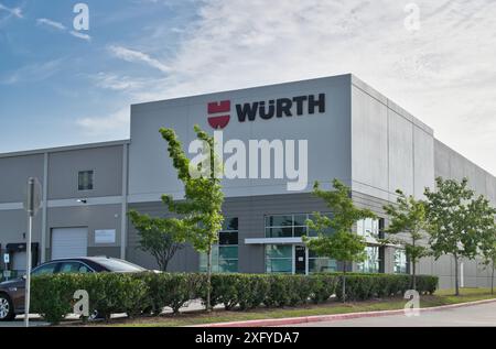 Houston, Texas, USA 04-07-2024: Bürogebäude des Unternehmens Würth für den Außenbereich von Kfz-Produkten. Stockfoto