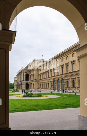 Die Münchner Residenz war einst Residenz und Regierungssitz der bayerischen Herzöge, Kurfürsten und Könige und befindet sich im Hofgarten zwischen Odeonsplatz und Max-Joseph-Platz Stockfoto