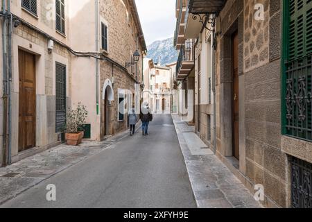 Gasse in Soller, Region Serra de Tramuntana, Mallorca, Balearen, Spanien, Europa Stockfoto