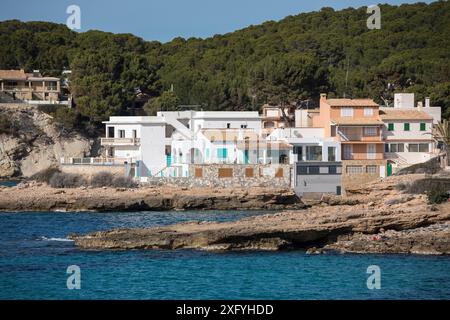 Häuser in Sant Elm, Region Serra de Tramuntana, Mallorca, Balearen, Spanien, Europa Stockfoto