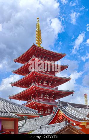 5-stöckige Pagode im Senso-JI-Tempel in Asakusa, Sumida, Tokio, Japan Stockfoto