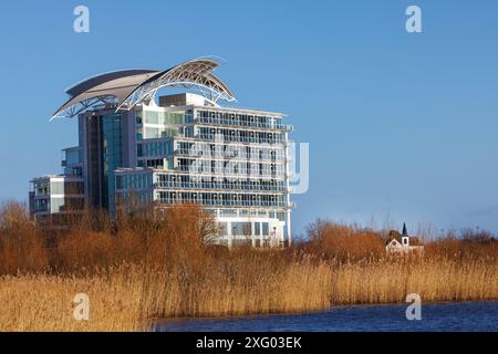 voco St. David's Hotel und die Norwegische Kirche, Cardiff Bay, Wales, Großbritannien Stockfoto