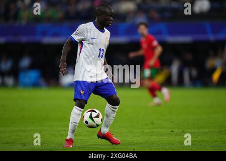 Hamburg, Deutschland. Juli 2024. N'Golo Kante von Frankreich während des Spiels der UEFA Euro 2024 zwischen Portugal und Frankreich. Das Viertelfinale wurde am 5. Juli 2024 im Volksparkstadion in Hamburg ausgetragen. (Foto: Bagu Blanco/PRESSINPHOTO/Alamy Live News Stockfoto