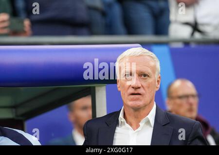 Hamburg, Deutschland. Juli 2024. Didier Deschamps, Cheftrainer Frankreichs beim Viertelfinalspiel Portugal gegen Frankreich zur UEFA Euro 2024 im Volksparkstadion Hamburg am 5. Juli 2024. (Foto: Dimitrije Vasiljevic) Credit: Dimitrije Vasiljevic/Alamy Live News Stockfoto