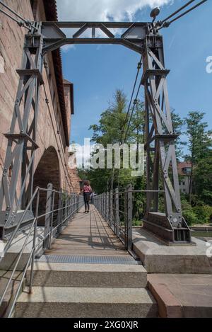 Historischer Kettensteg über die Pegnitz, erbaut 1824, Nürnberg, Mittelfranken, Bayern, Deutschland Stockfoto