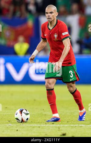 Volksparkstadion, Hamburg, Deutschland. Juli 2024. Euro 2024 Viertelfinale Fußball, Portugal gegen Frankreich; Pepe (POR) Credit: Action Plus Sports/Alamy Live News Stockfoto