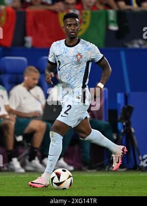 GELSENKIRCHEN - Nelson Semedo aus Portugal beim Gruppenspiel der UEFA EURO 2024 zwischen Georgien und Portugal in der Arena AufSchalke am 26. Juni 2024 in Gelsenkirchen. ANP | Hollandse Hoogte | Gerrit van Keulen Stockfoto