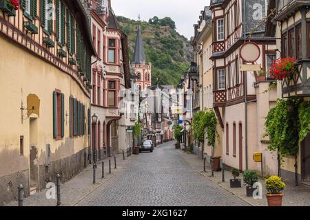 Bacharach Deutschland, die Skyline der Stadt Bacharach und ein Fachwerkhaus Stockfoto