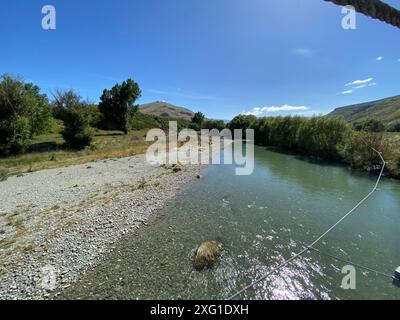 Foto des Mataura River in den Eyre Mountains südlich des Lake Wakatipu in der Southland Region der Südinsel Neuseelands. Stockfoto