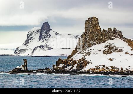 Geologische Formationen rund um Livingston Island, Antarktische Halbinsel, Samstag, 18. November 2023.Foto: David Rowland / One-Image.com Stockfoto