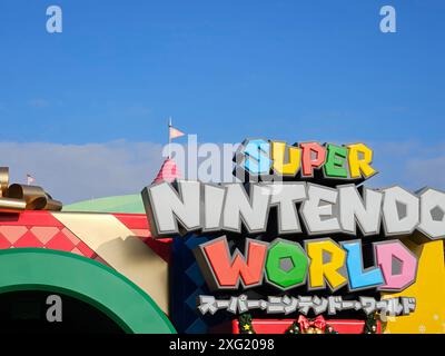 Osaka, Japan, 11. Dezember 2023: The Entrance of Super Nintendo World, ein Attraktionsgebiet der Universal Studios Japan. Stockfoto