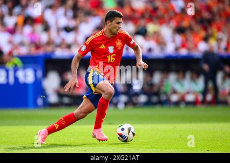 Stuttgart, Deutschland. Juli 2024. Fußball: Europameisterschaft, Spanien - Deutschland, Endrunde, Viertelfinale, Stuttgart Arena, Spaniens Rodri in Aktion. Quelle: Tom Weller/dpa/Alamy Live News Stockfoto