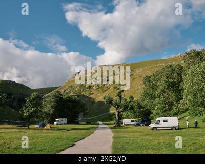 Gordale Scar Farm Campingplatz in Malham, Malhamdale, Yorkshire Dales, North Yorkshire England Vereinigtes Königreich - Stockfoto