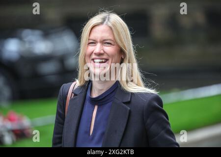 London, Großbritannien. Juli 2024. Ellie Reeves, neu zum Vorsitzenden der Labour Party ernannt, Abgeordnete Lewisham West und East Dulwich, Schwester von Kanzlerin Rachel Reeves. Minister der neuen Starmer Labour Party-Regierung in der Downing Street zu ihrer ersten Kabinettssitzung seit ihrer Ernennung gestern. Quelle: Imageplotter/Alamy Live News Stockfoto